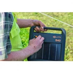 Gallagher™ S40 Solar Fence Energizer 4 Gallagher™ S40 Solar Fence Energizer -Fencing sale 7415277 2