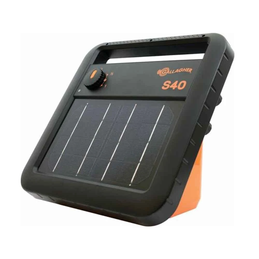 7415277.jpg Gallagher™ S40 Solar Fence Energizer -Fencing sale 7415277